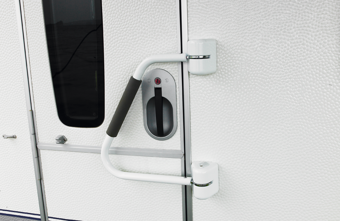 Thule Security Handrail – Einstiegshilfe & Türsicherung für Wohnmobile