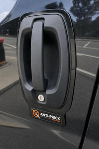 WOMOFIX Anti-Prick Pro – sichtbares Außenschutzblech gegen Prick-Attacken - Womofix.de